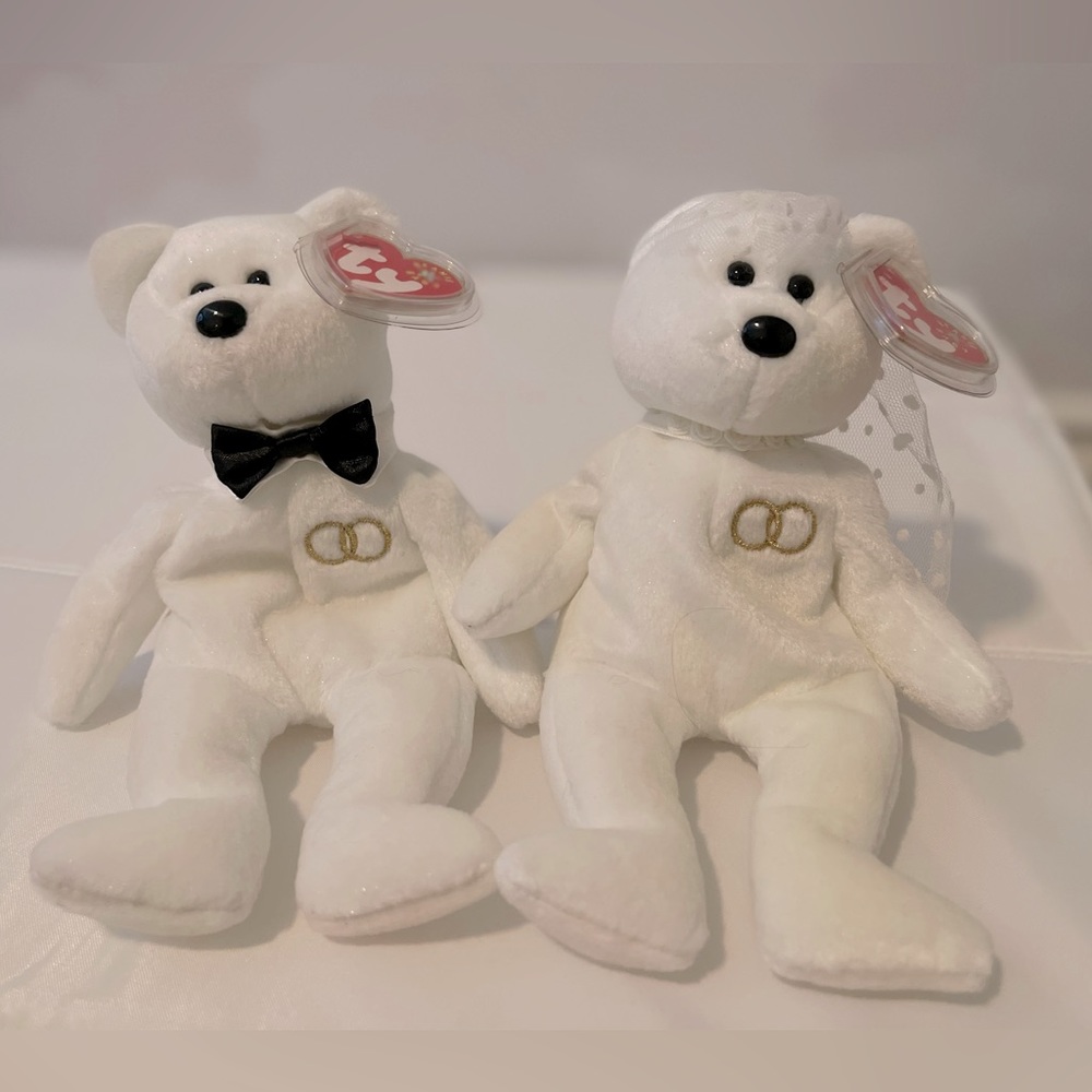 Beanie Babies- Mr. & Mrs. Beanie Babies - Mint Condition